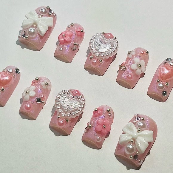 BABY DOLL 🎀 press on nails - Picture 3 of 6